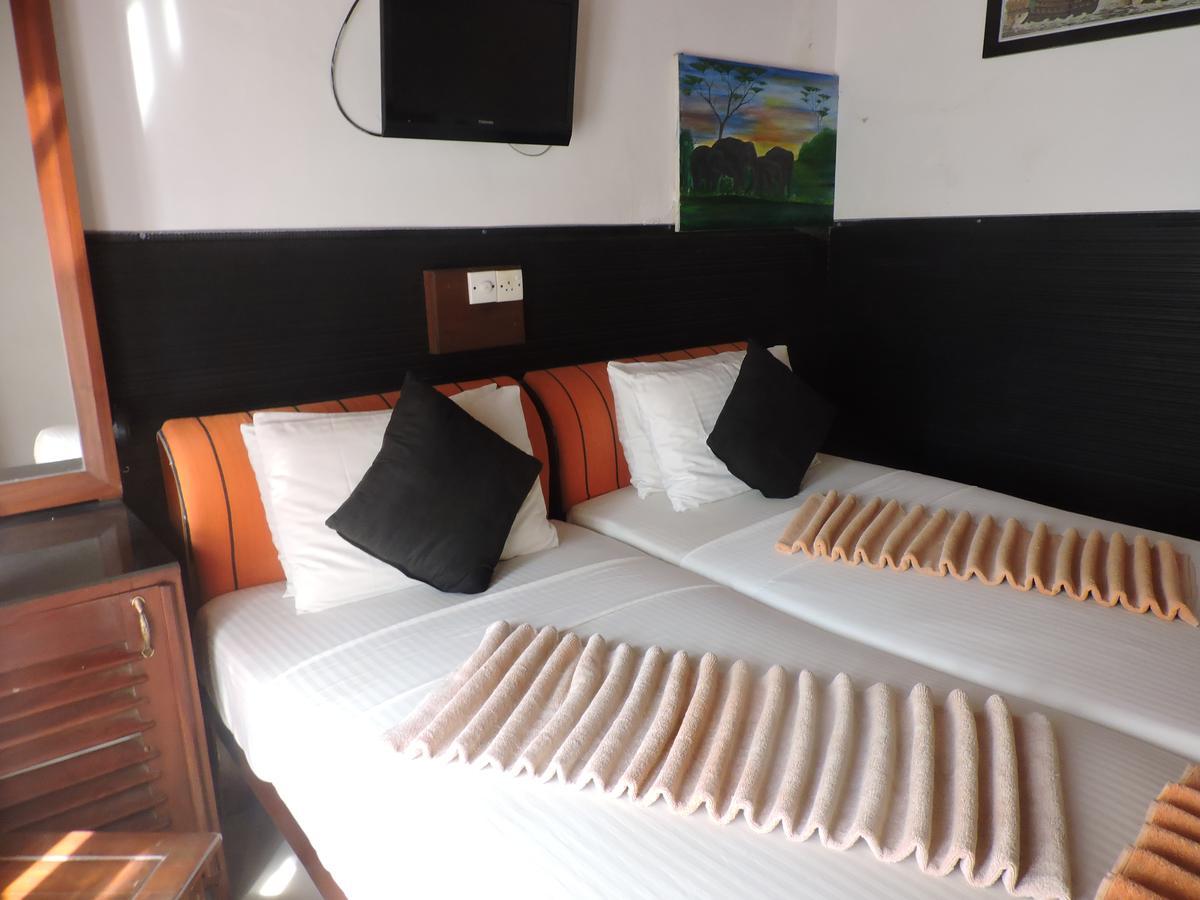 Samaya Beach Hotel Унаватуна Экстерьер фото