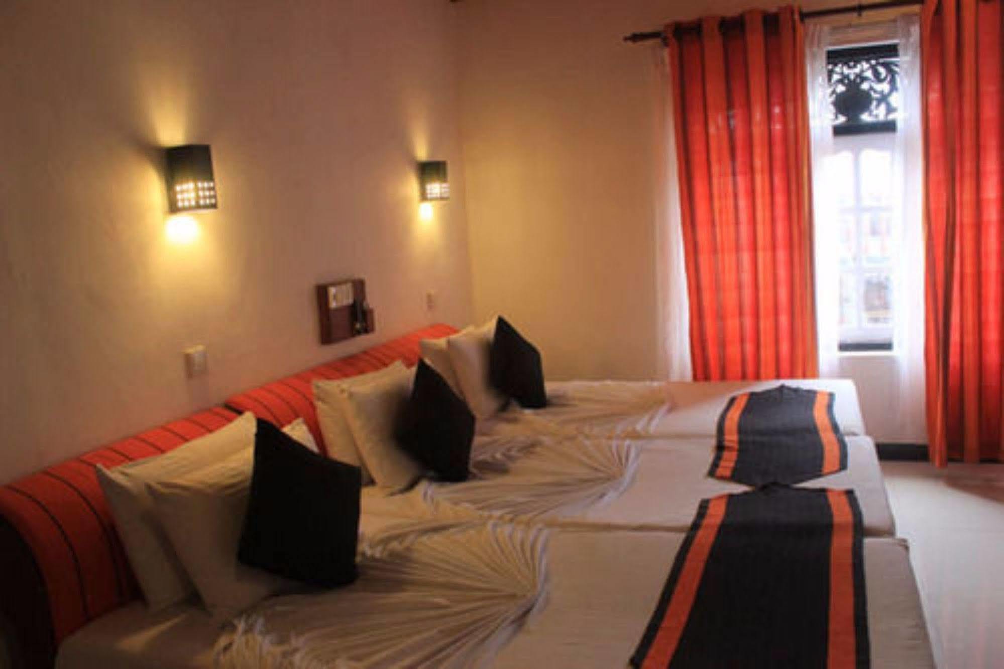 Samaya Beach Hotel Унаватуна Экстерьер фото